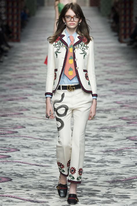 gucci runway outfits.